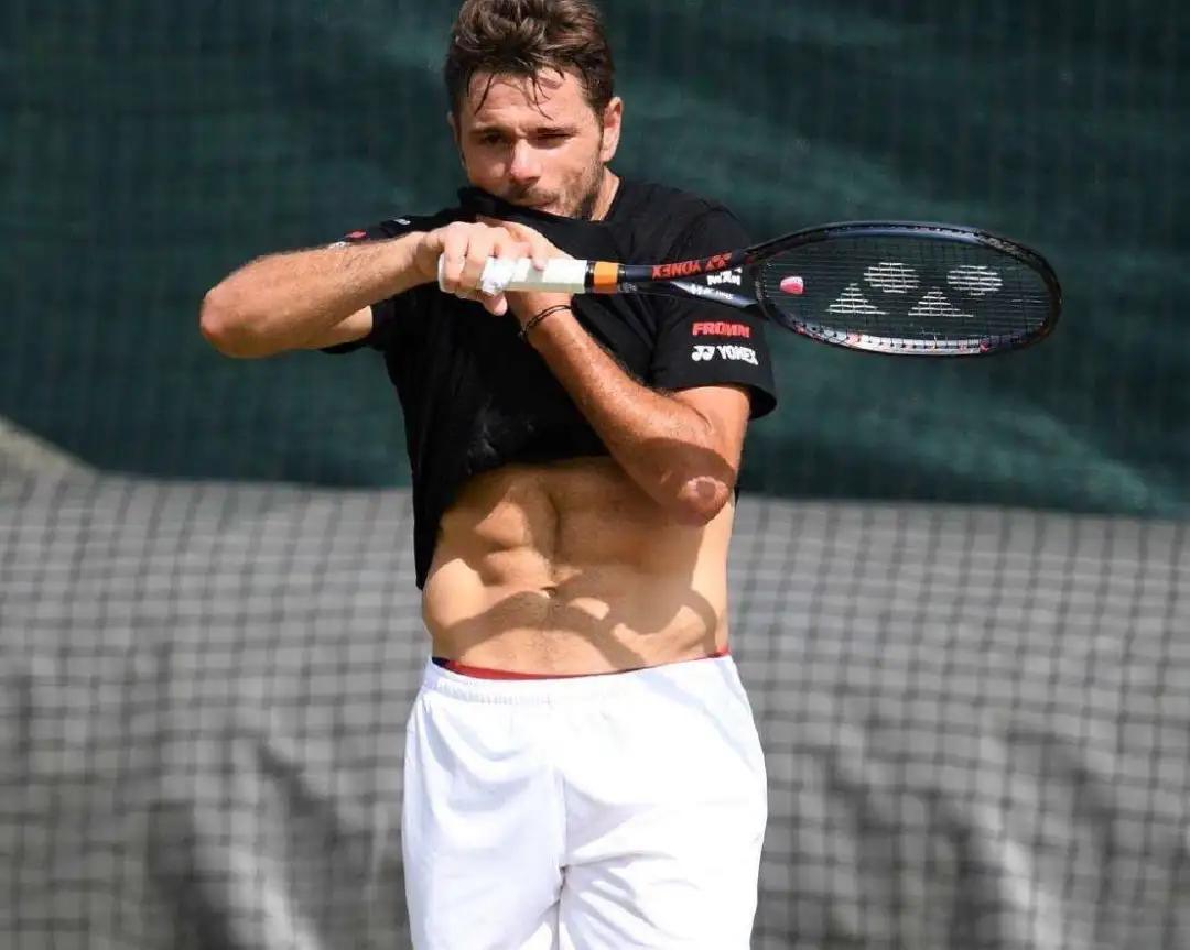 穆古鲁扎巅峰对决,西亚卡姆与60激战TL分钟,精彩发挥胜负难料! 穆古鲁扎巅峰对决,西亚卡姆与60激战TL分钟,精彩发挥胜负难料!